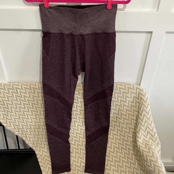 Athleta Twilight Tight 2.0 - Picture 4 of 9